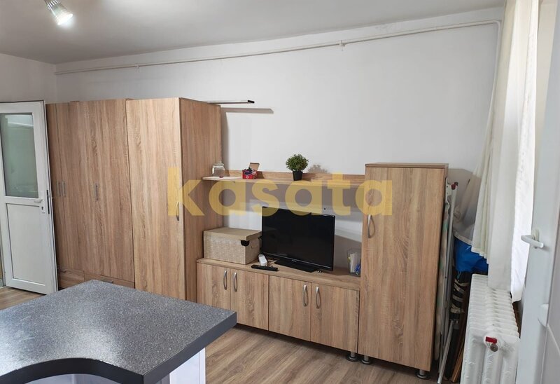 Tei, oportunitate, garsoniera, bloc 1979, ideal investitie.